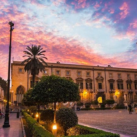Giusino Home - CENTRO STORICO Palermo Esterno foto